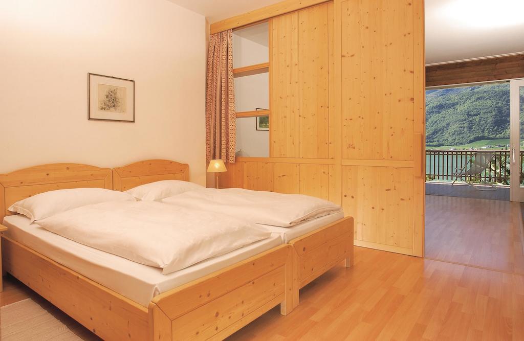 Residence Haus Kalterersee Caldaro Room photo